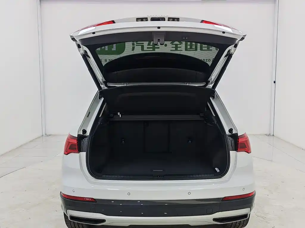 Audi Q3 2023 — фото 16