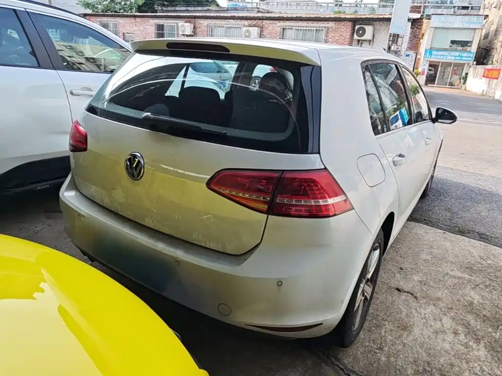 Volkswagen Golf 2014
