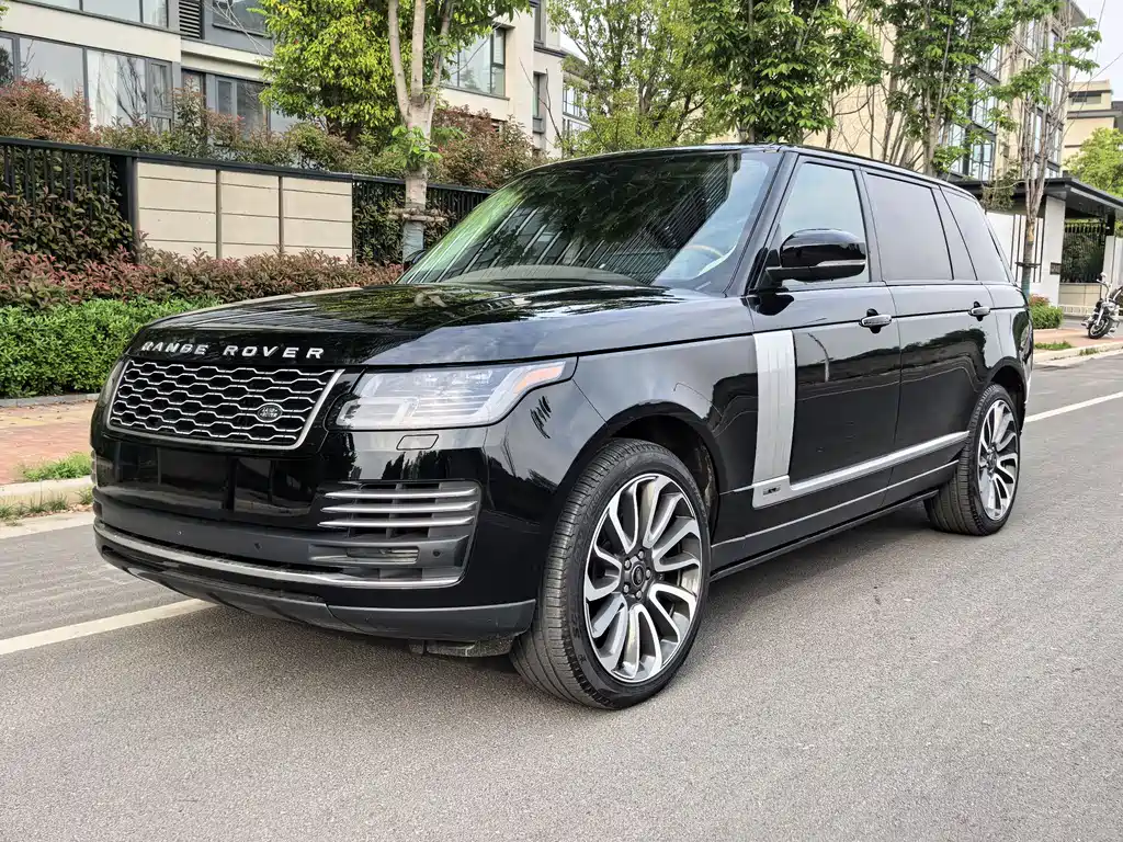 Land Rover Range Rover 2019 — фото 1