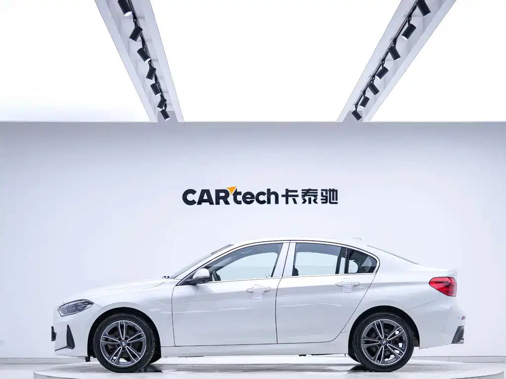BMW 1 Series 2023
