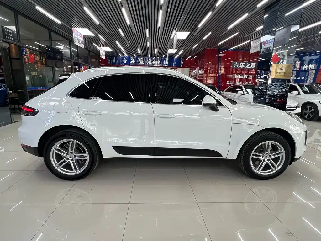 Porsche Macan 2020 — фото 4