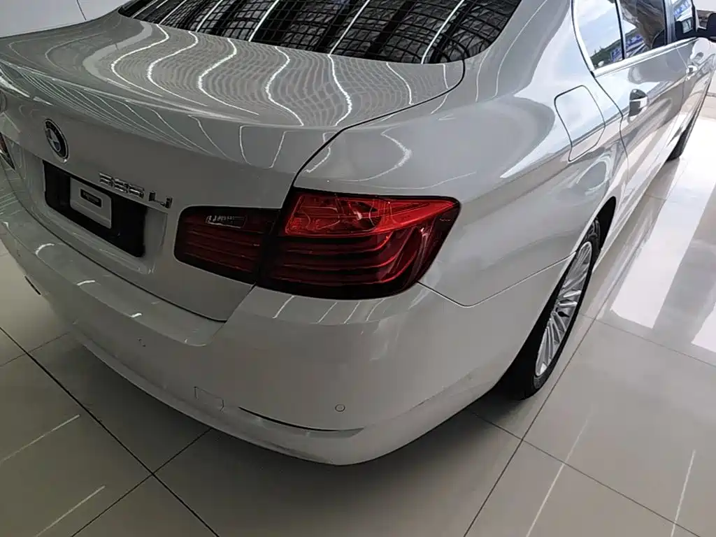 BMW 5 Series 2014 — фото 8