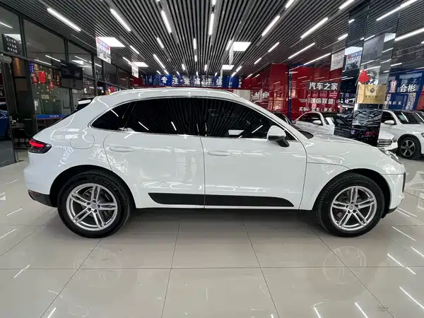 Porsche Macan 2020
