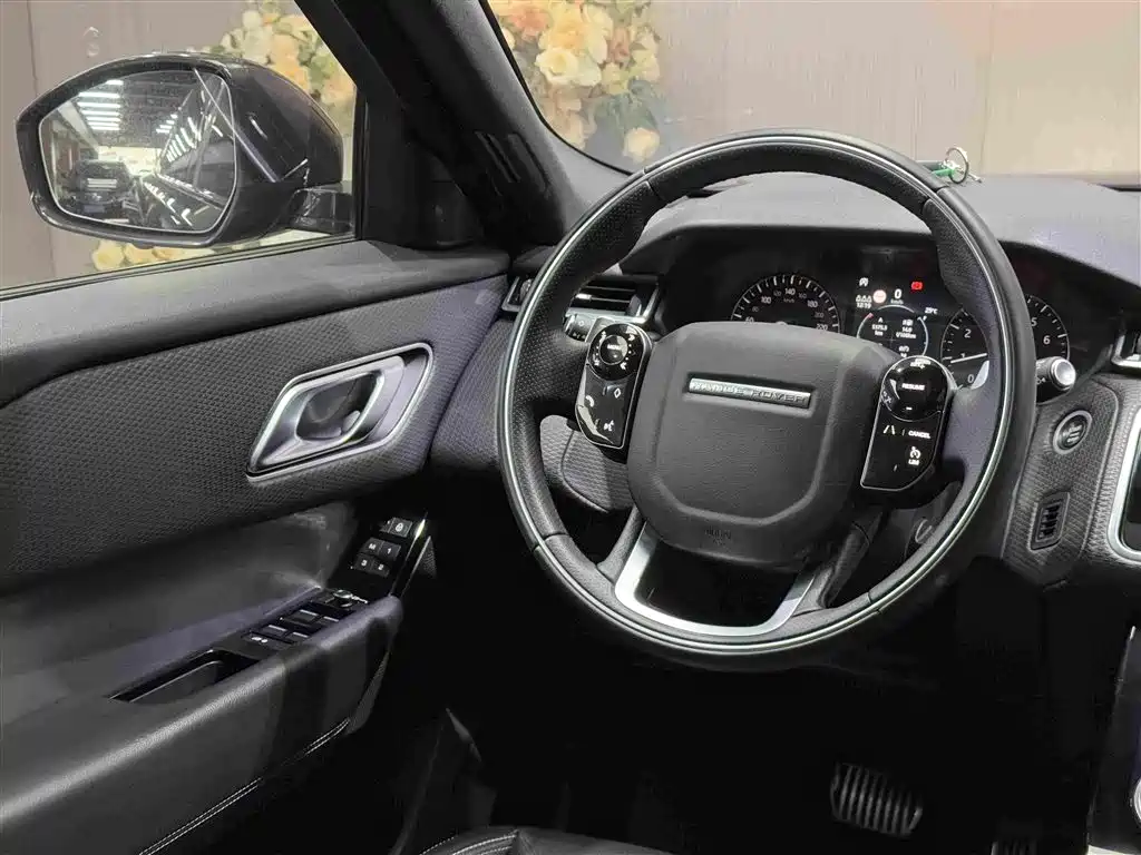 Land Rover Range Rover Velar 2019 — фото 12
