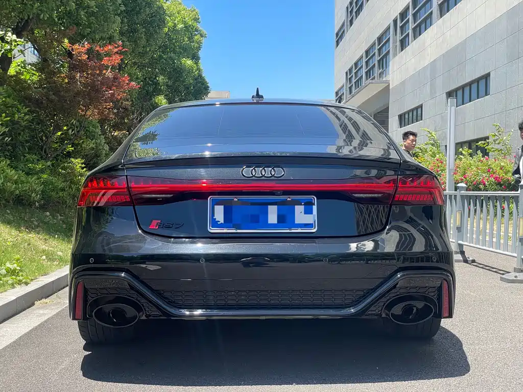 Audi A7 2022 — фото 13