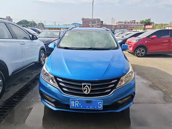 Baojun 310 2016