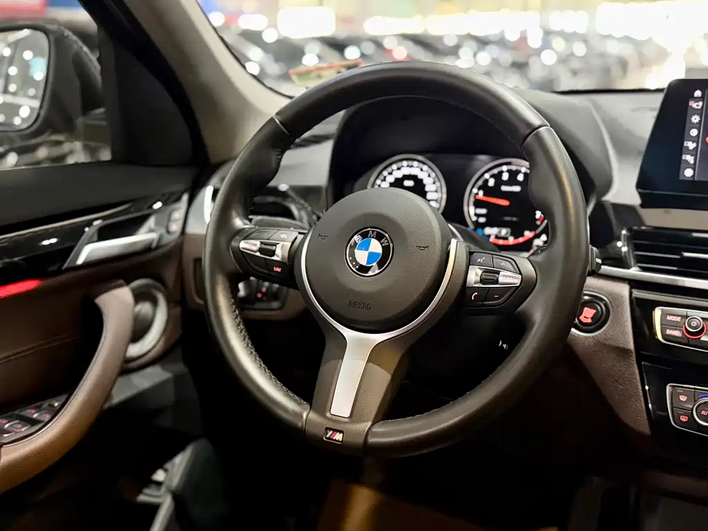 BMW X1 2022 — фото 12
