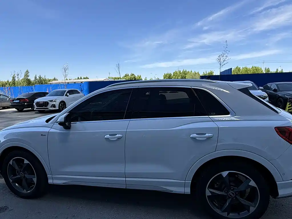Audi Q3 2022