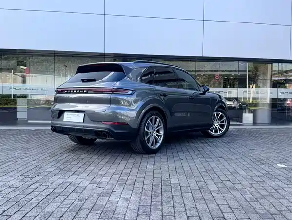Porsche Cayenne 2024