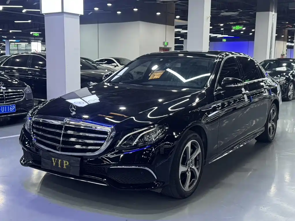 Mercedes-Benz E-Class 2017 — фото 1