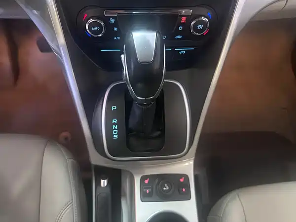 Ford Kuga 2014