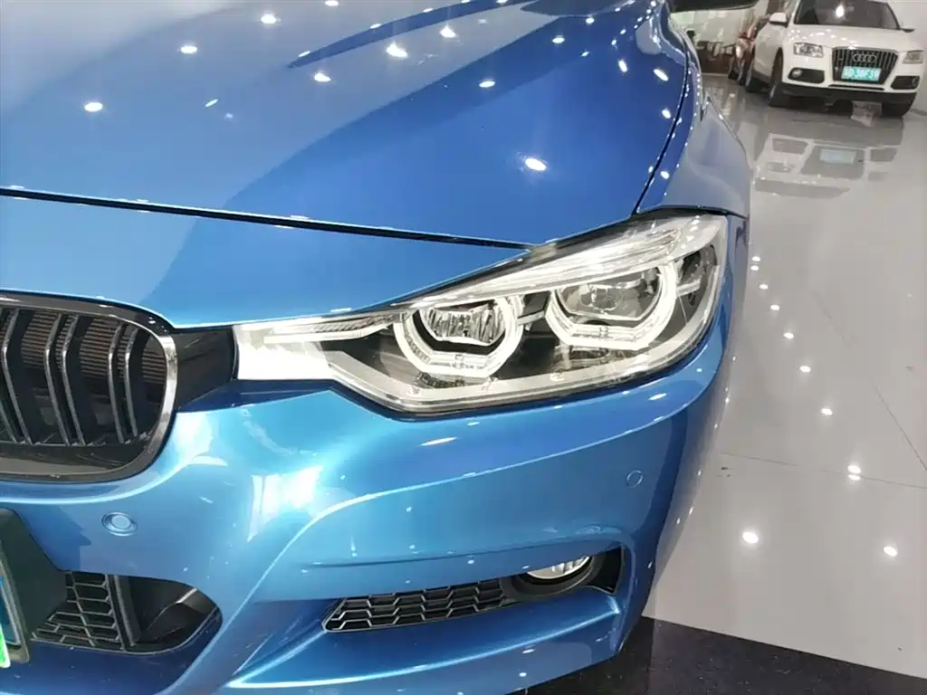 BMW 3 Series 2017 — фото 24