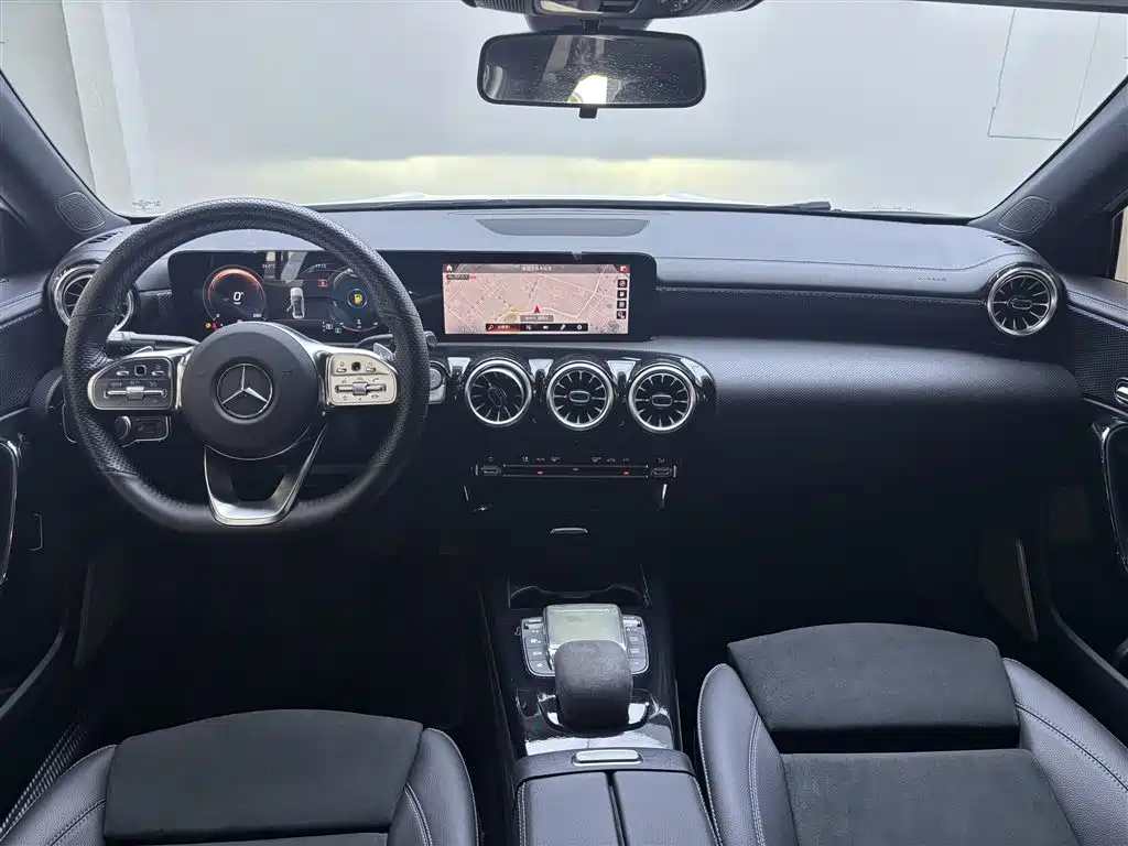 Mercedes-Benz A-Class 2021 — фото 12