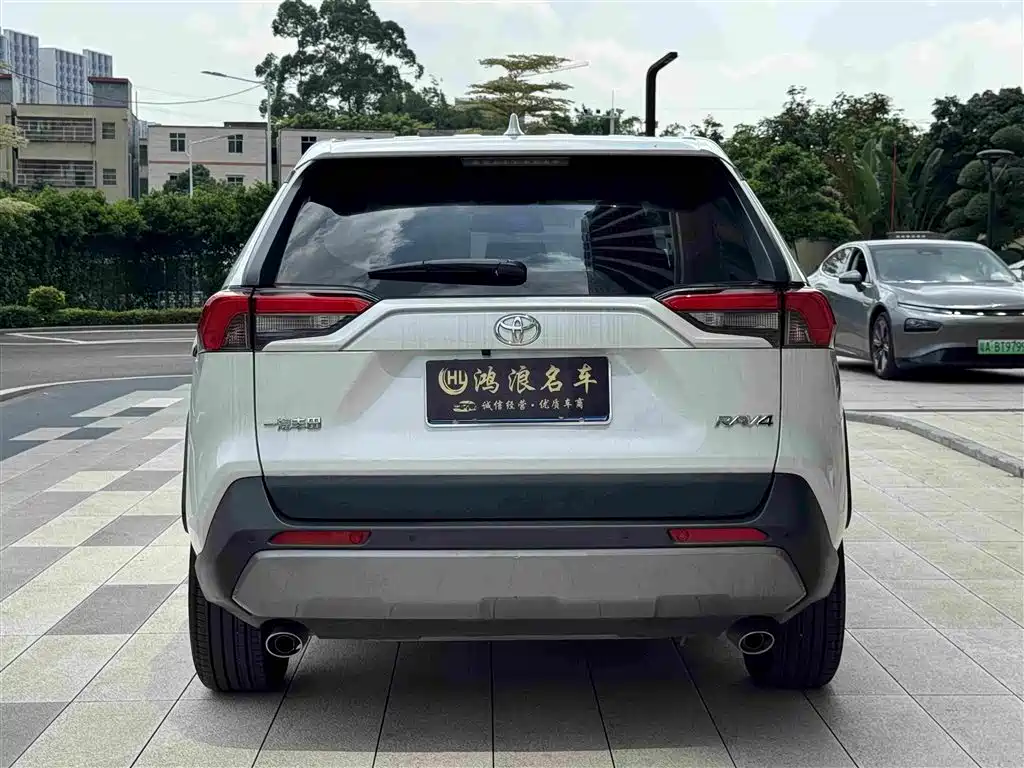 Toyota RAV4 2022