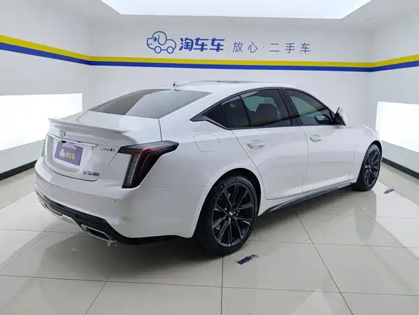 Cadillac CT5 2023
