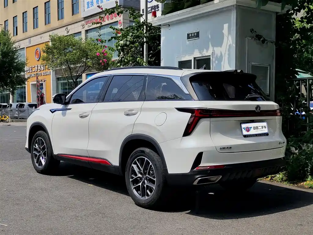 Changan CS75PLUS 2023 — фото 4