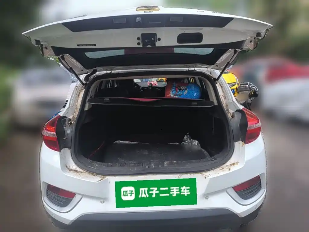 Geely Emgrand GS 2019 — фото 20