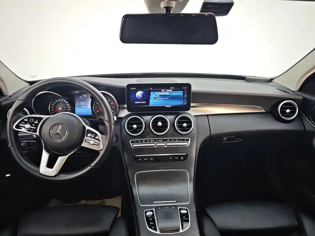 Mercedes-Benz C-Class 2019 — фото 18