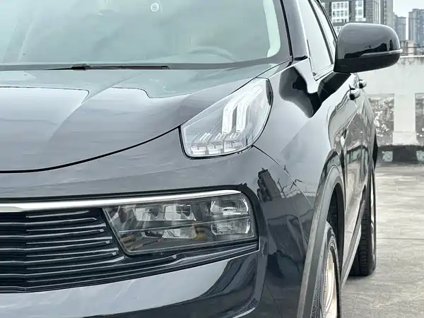 Lynk & Co 01 2018