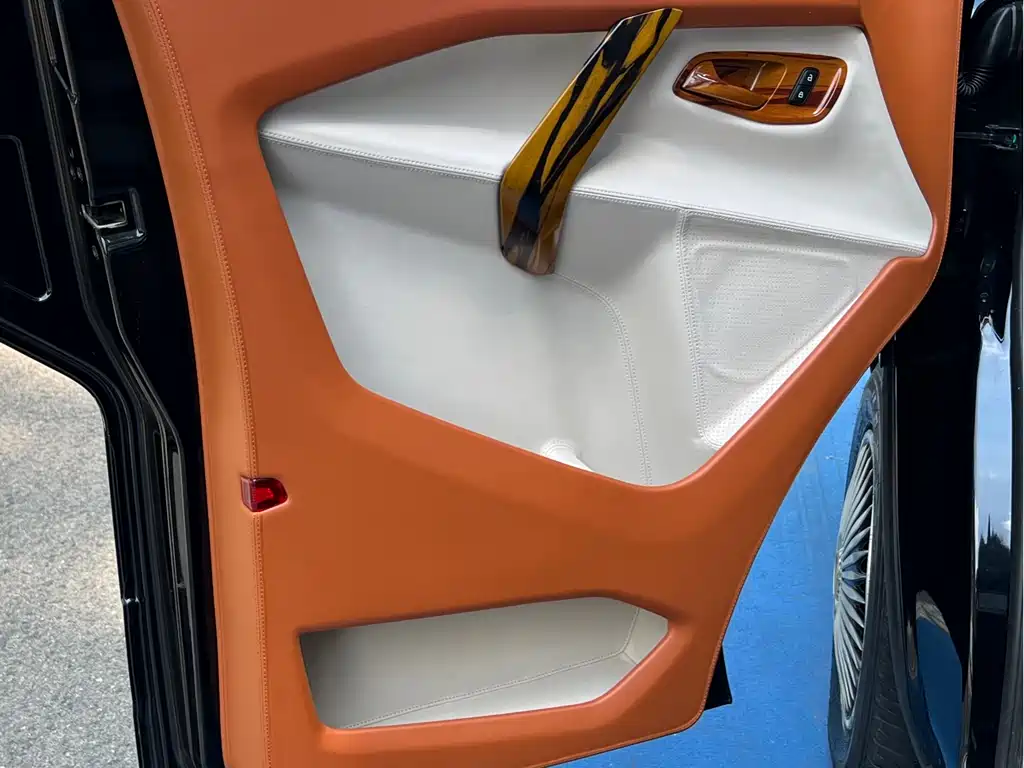 Ford Transit 2022 — фото 8