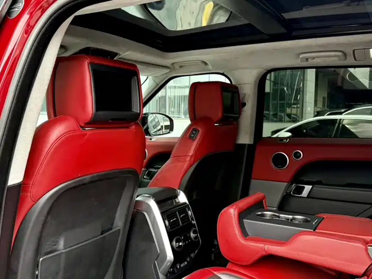 Land Rover Range Rover Sport 2018 — фото 22