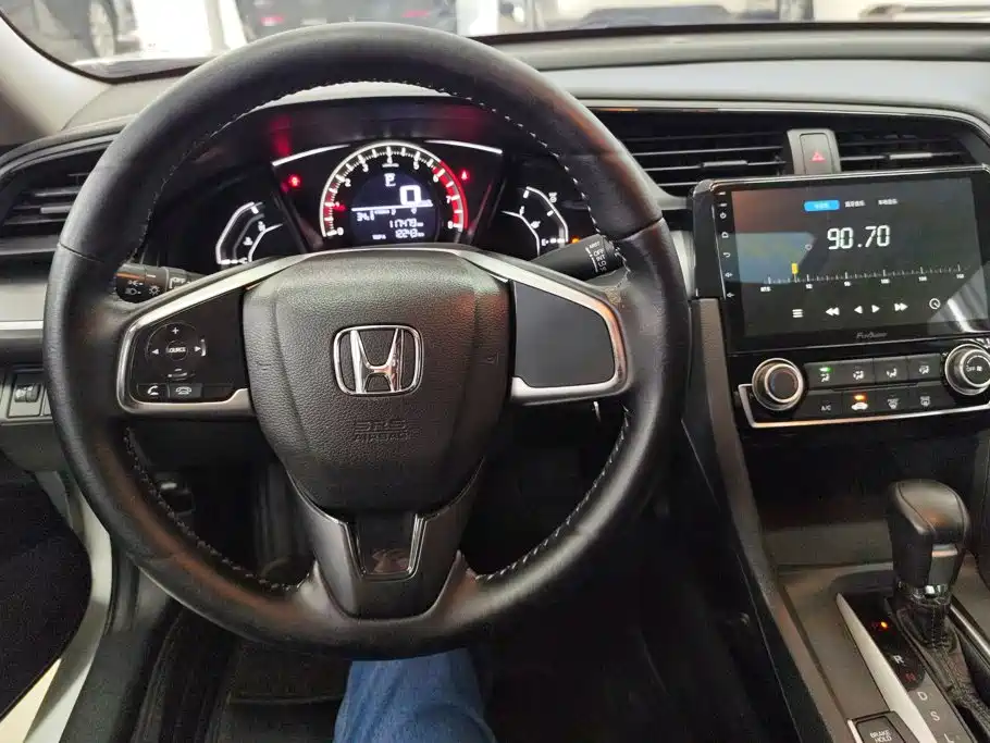 Honda Civic 2017 — фото 15