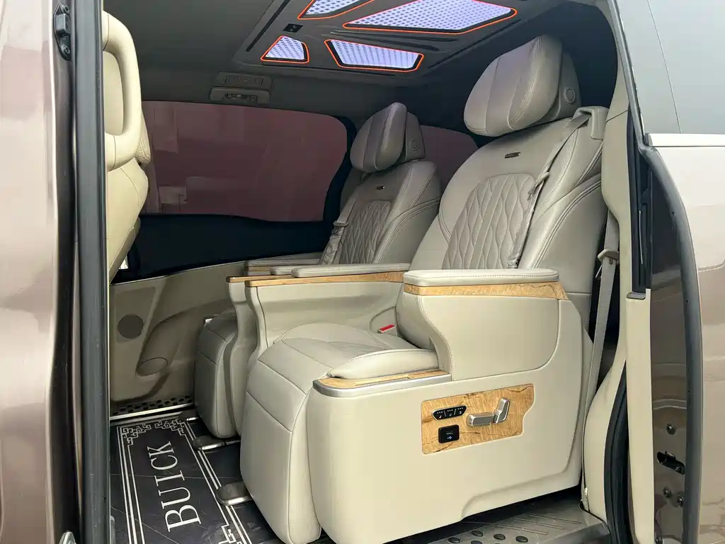 Buick GL8 2018