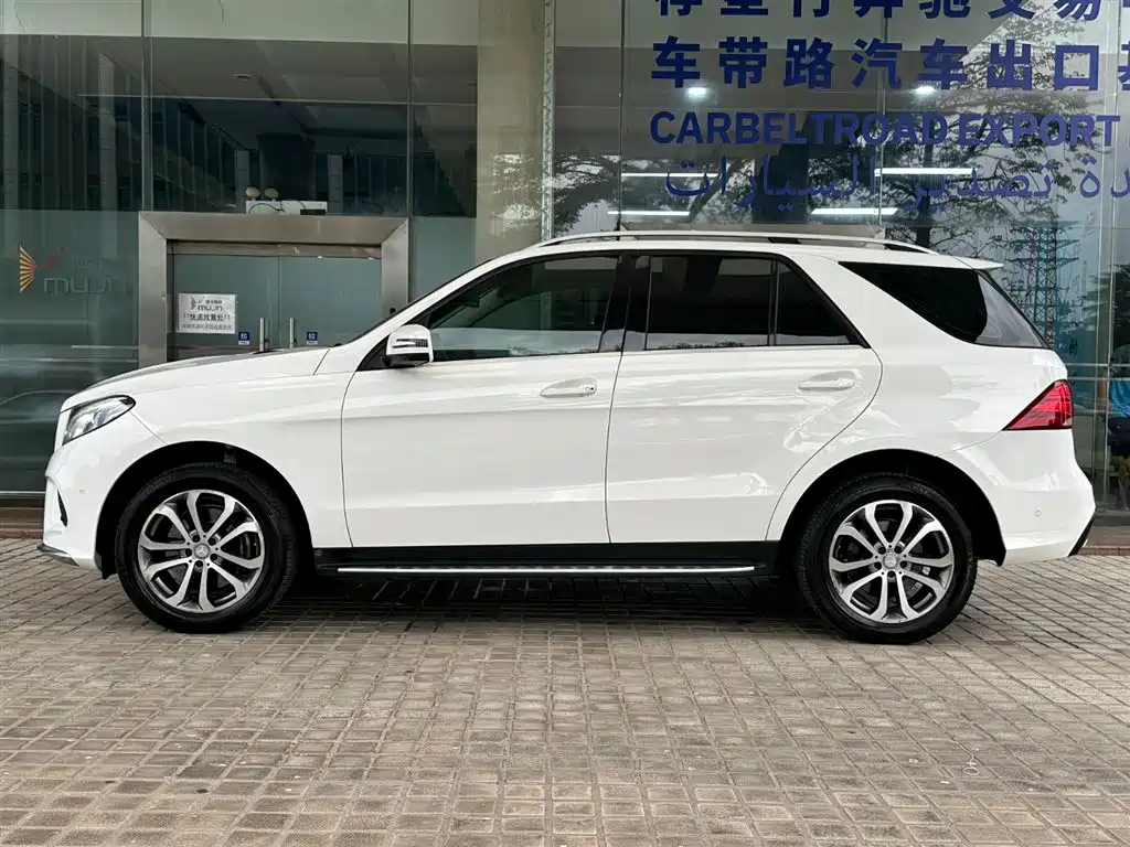Mercedes-Benz GLE 2017 — фото 4