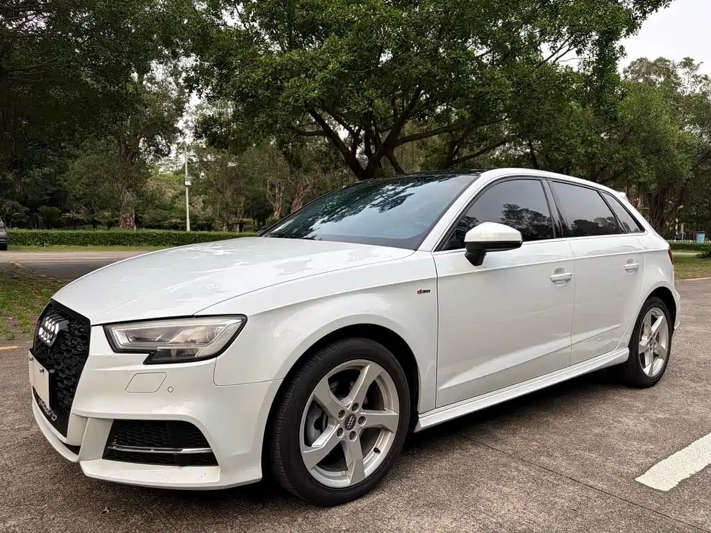 Audi A3 2019 — фото 19