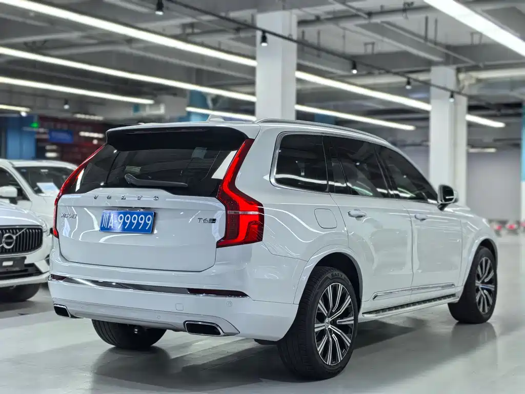 Volvo XC90 2020 — фото 10