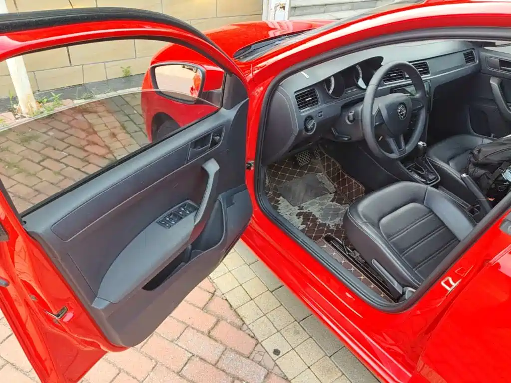 Skoda Rapid Spaceback 2019 — фото 16