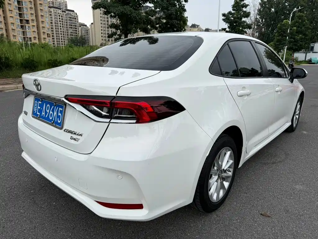 Toyota Corolla 2022 — фото 10