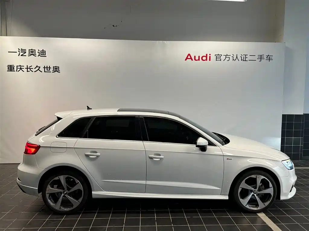 Audi A3 2019 — фото 2