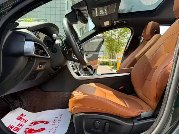 Jaguar XEL 2022