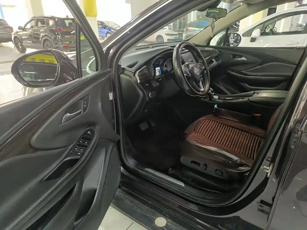 Buick Envision Plus 2018 — фото 16
