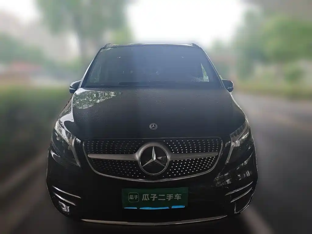 Mercedes-Benz V-Class 2023 — фото 24