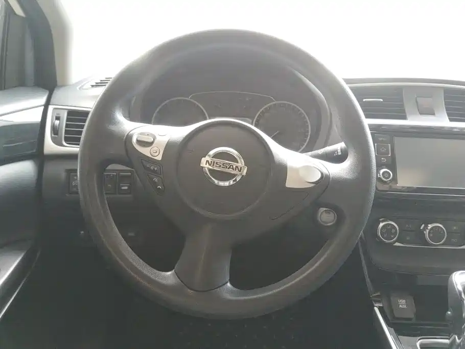 Nissan Sylphy 2017 — фото 15