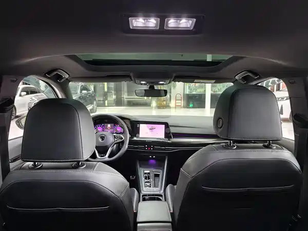 Volkswagen Golf 2023