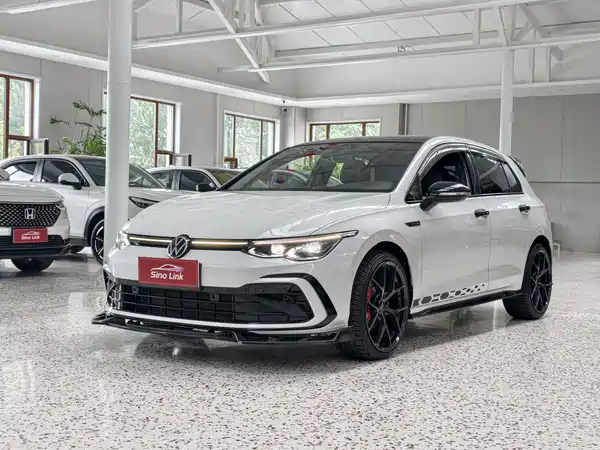 Volkswagen Golf 2023