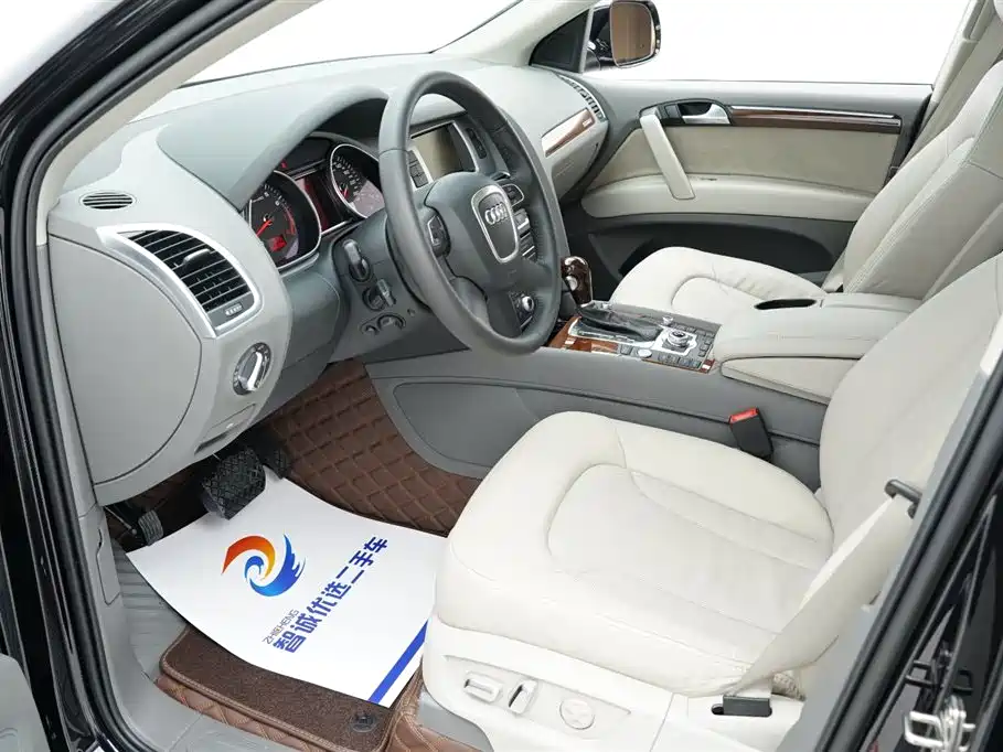 Audi Q7 2010