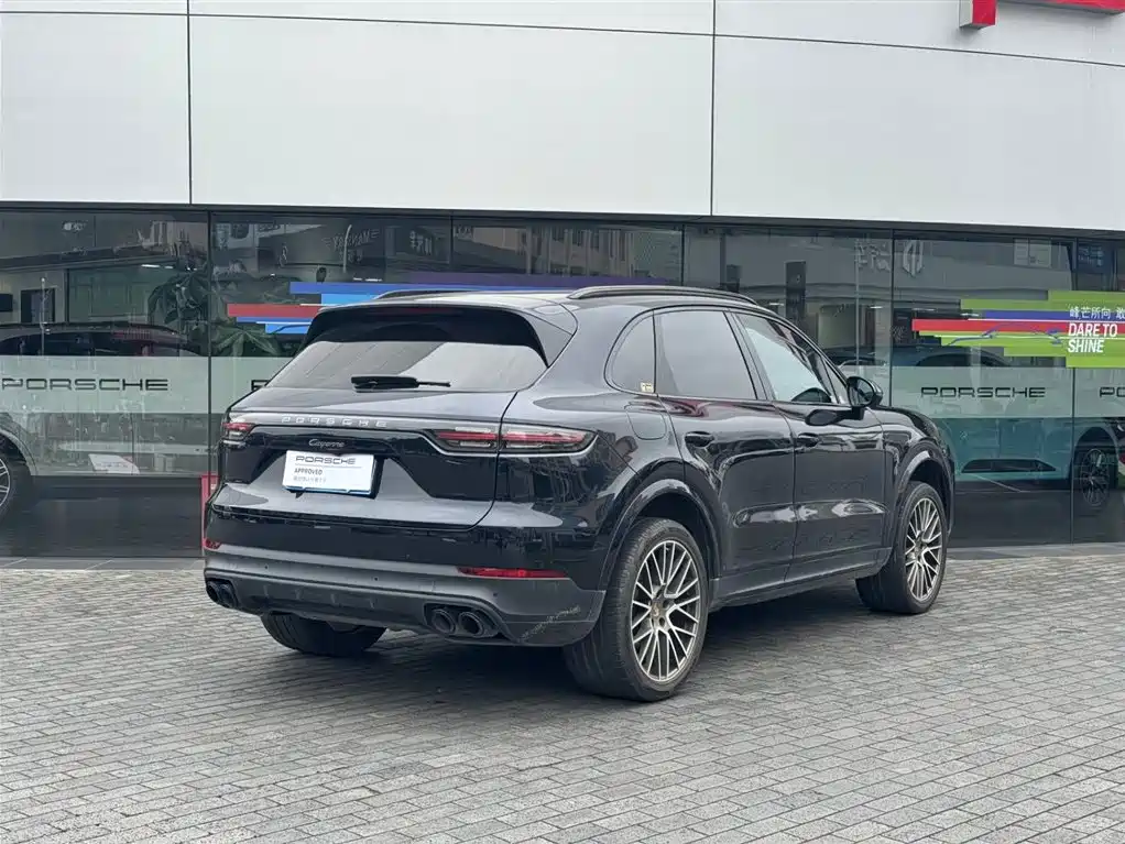 Porsche Cayenne 2023