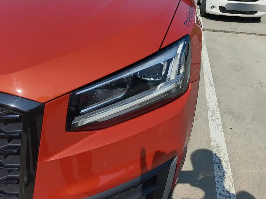 Audi Q2L 2019