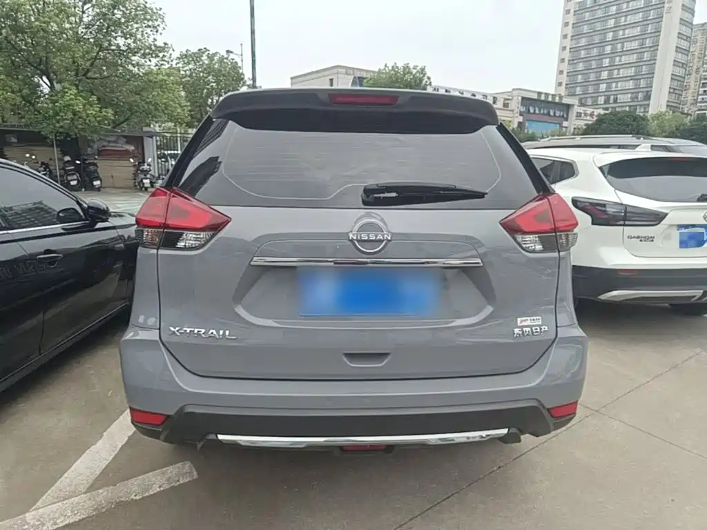 Nissan X-Trail 2025