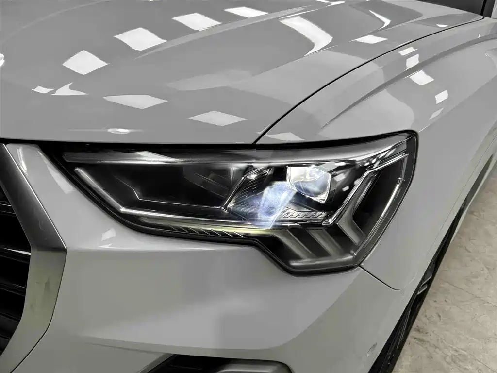 Audi Q3 2022 — фото 18