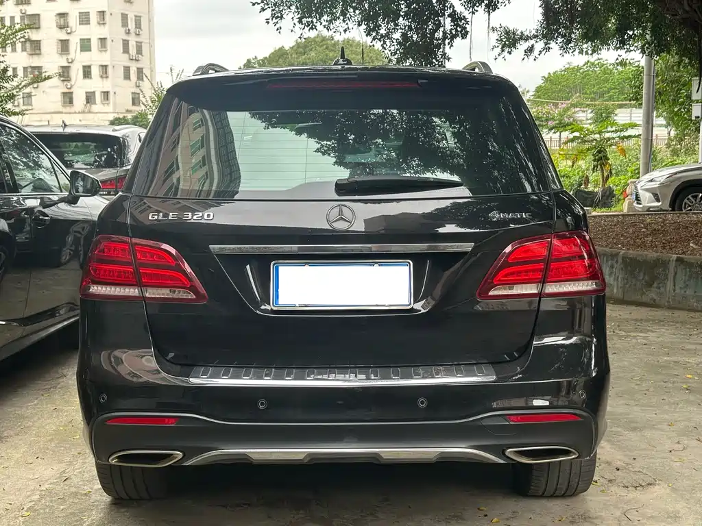 Mercedes-Benz GLE 2018 — фото 9