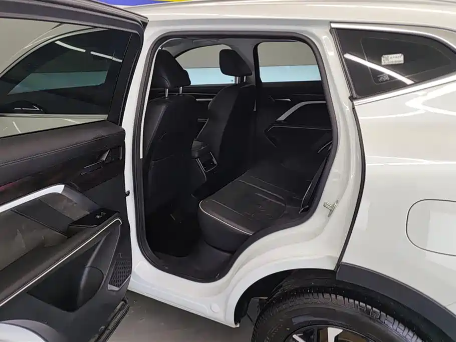 Haval H6 2023 — фото 11