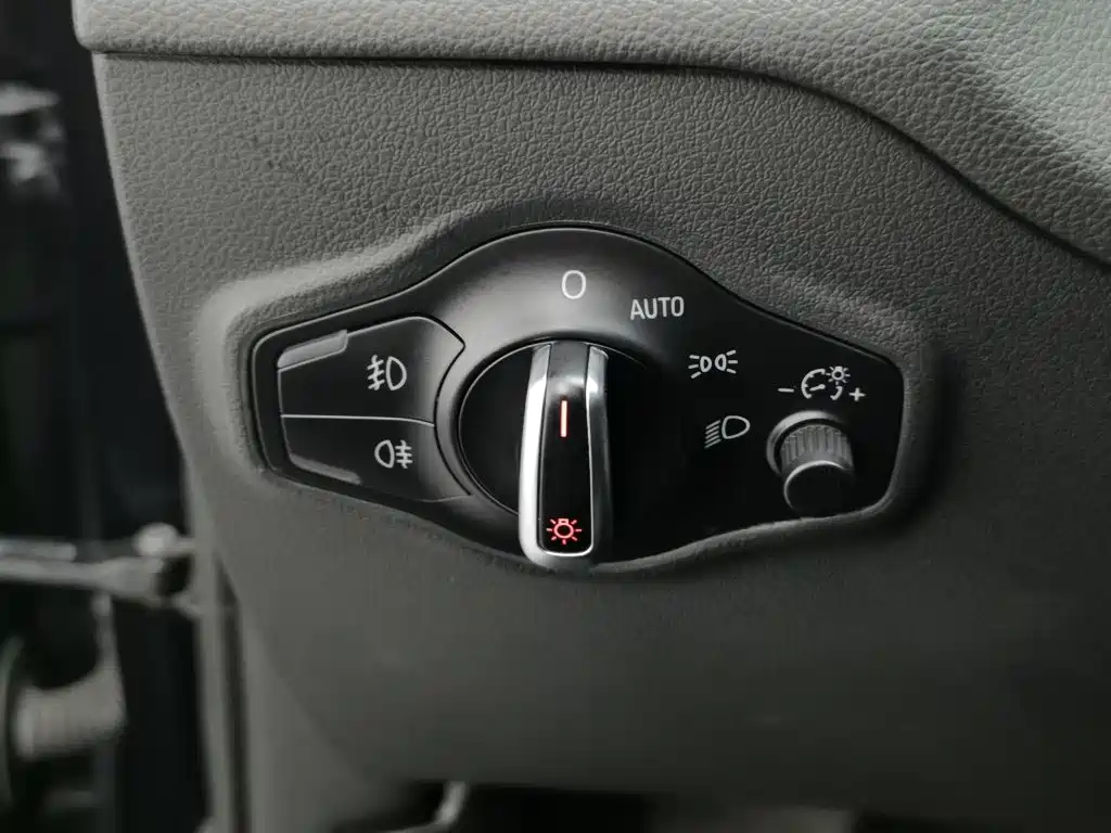 Audi Q5 2018 — фото 21