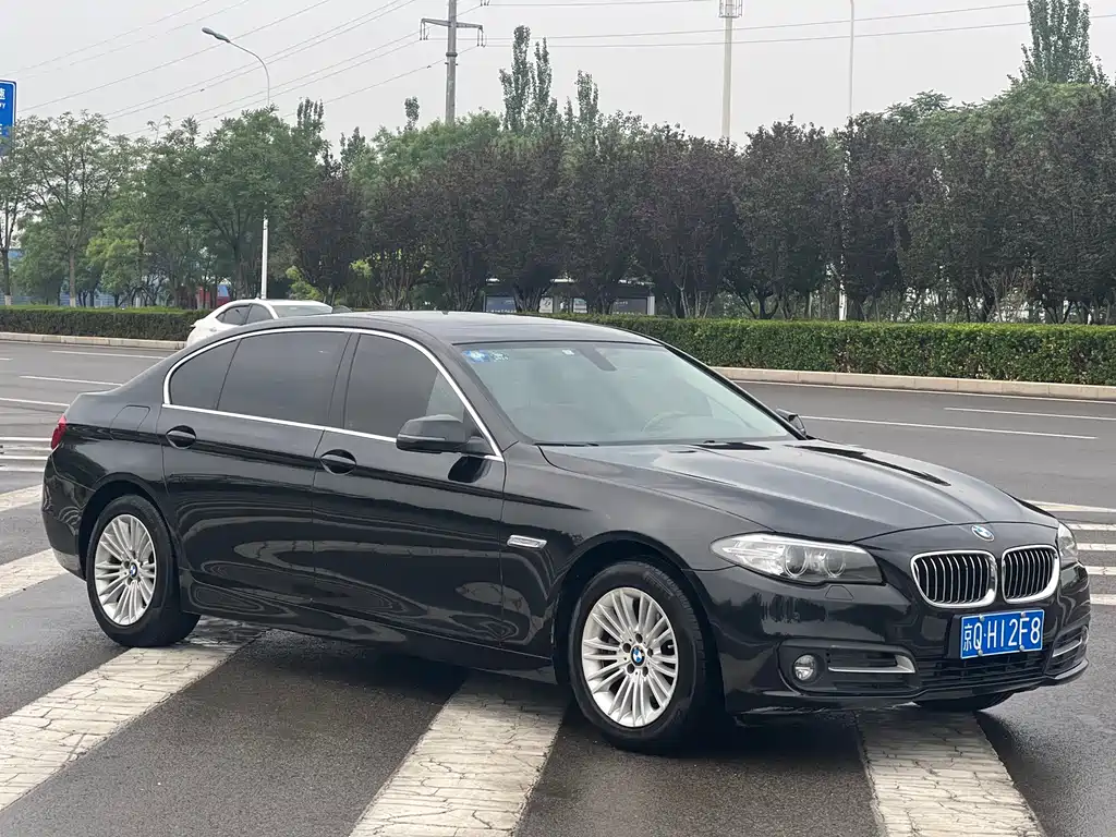 BMW 5 Series 2016 — фото 3