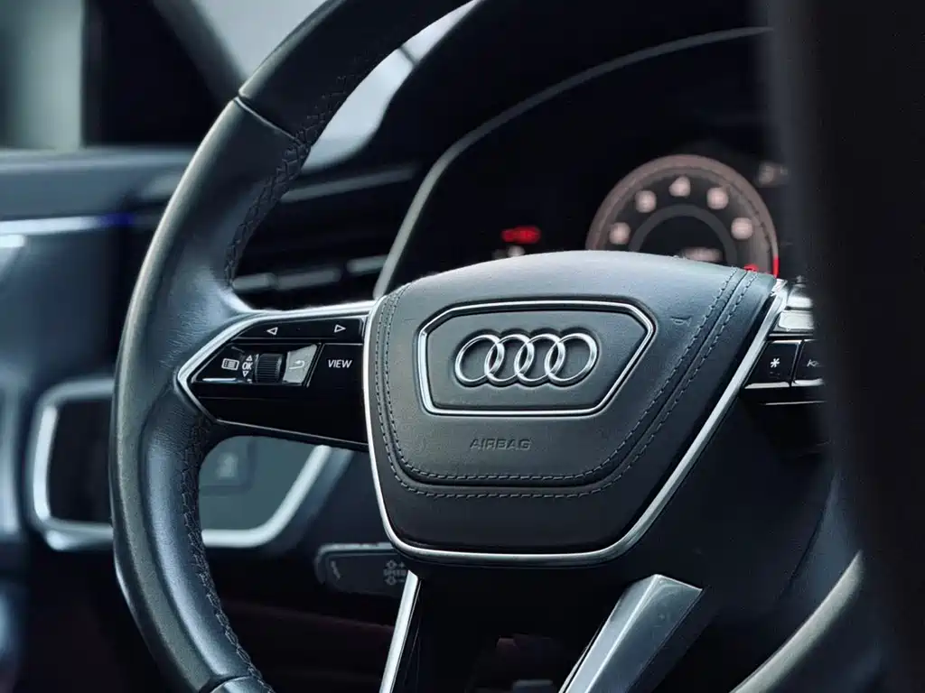Audi A6L 2024 — фото 13