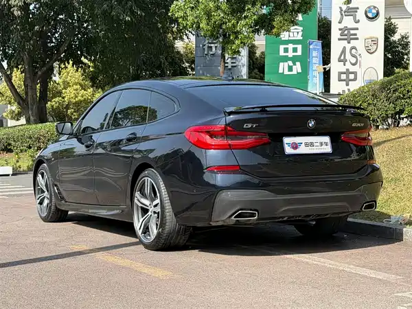 BMW 6 Series GT 2024